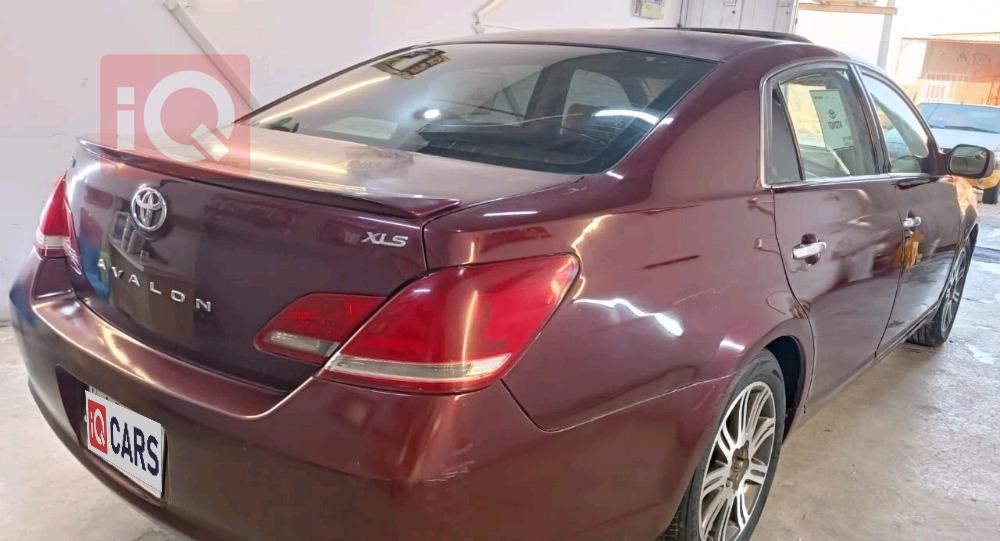 تويوتا أفالون